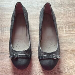 Ecco Black Flats with Bow Detail